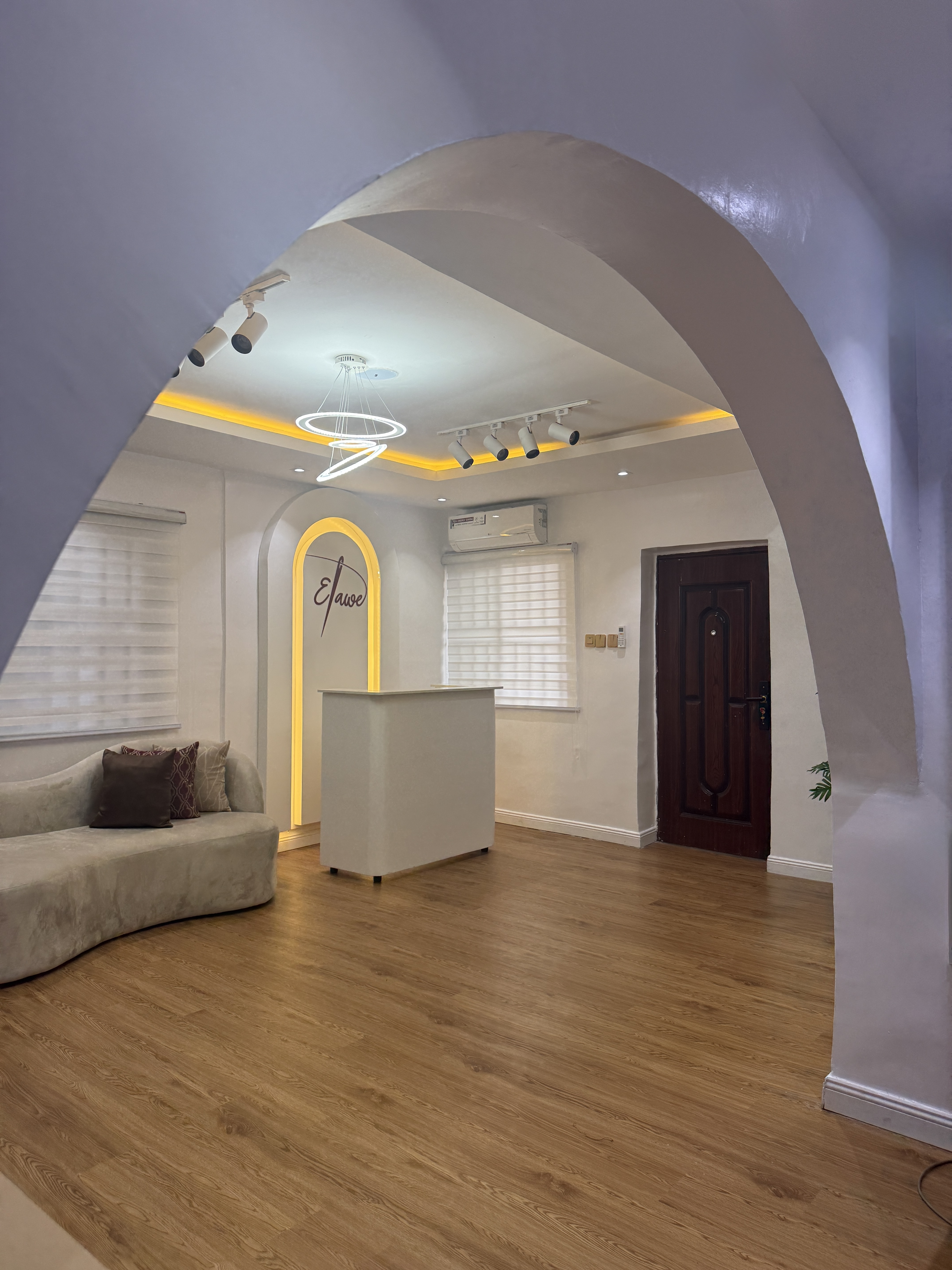 Elawe Fashion House gallery image 2
